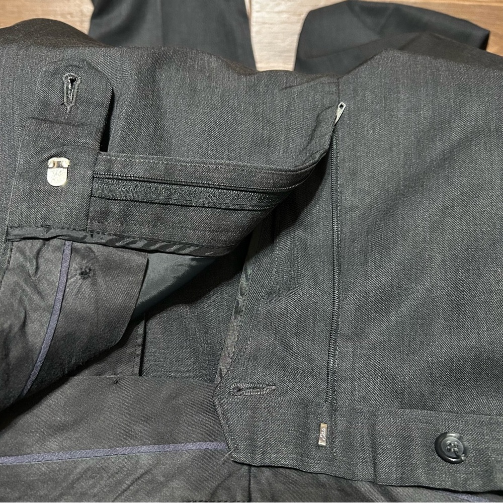 36x23 Brooks Brothers Men’s Wool Pleated Dress Pants Gray Cuffed Legs 36 Short - Picture 7 of 9